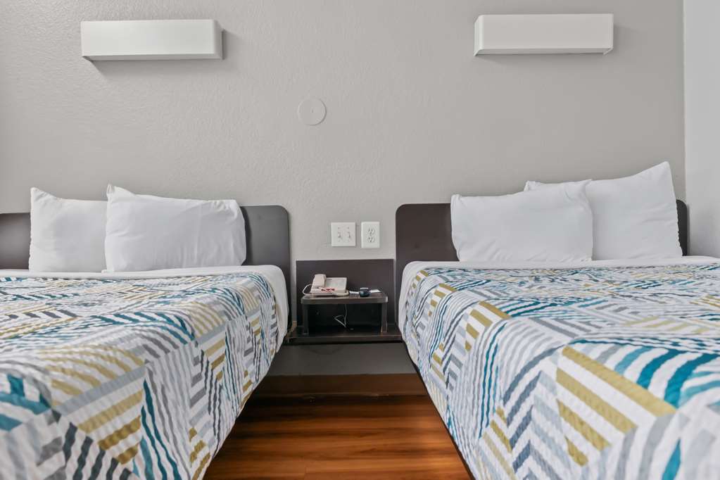 Motel 6 Ventura CA Beach - photo 8