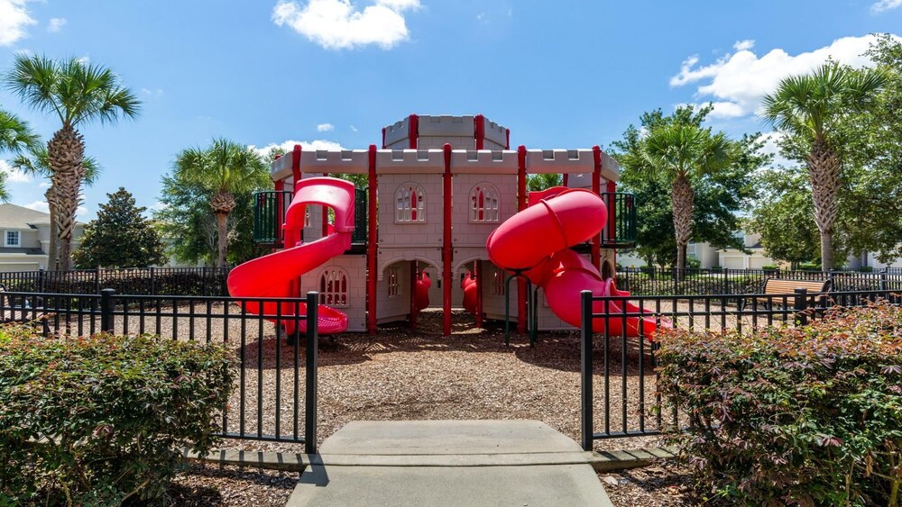 5BR Dream Getaway w South Facing Pool Kissimmee - photo 12