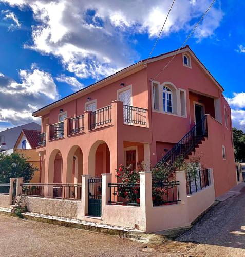 Melissani House — 4-Star Luxury Hotel in Kefalonia, Greece