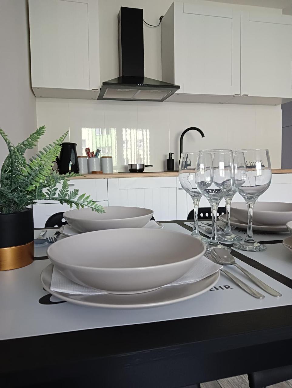 Apartamenty Oświęcim klimatyzacja air conditioned — 4-Star Luxury Hotel in Oswiecim, Poland