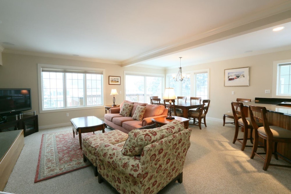 3BR Overlook at Topnotch - photo 15