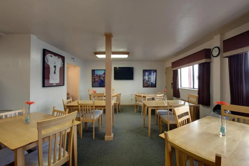 Americas Best Value Inn Oklahoma City at I 35 S - photo 16