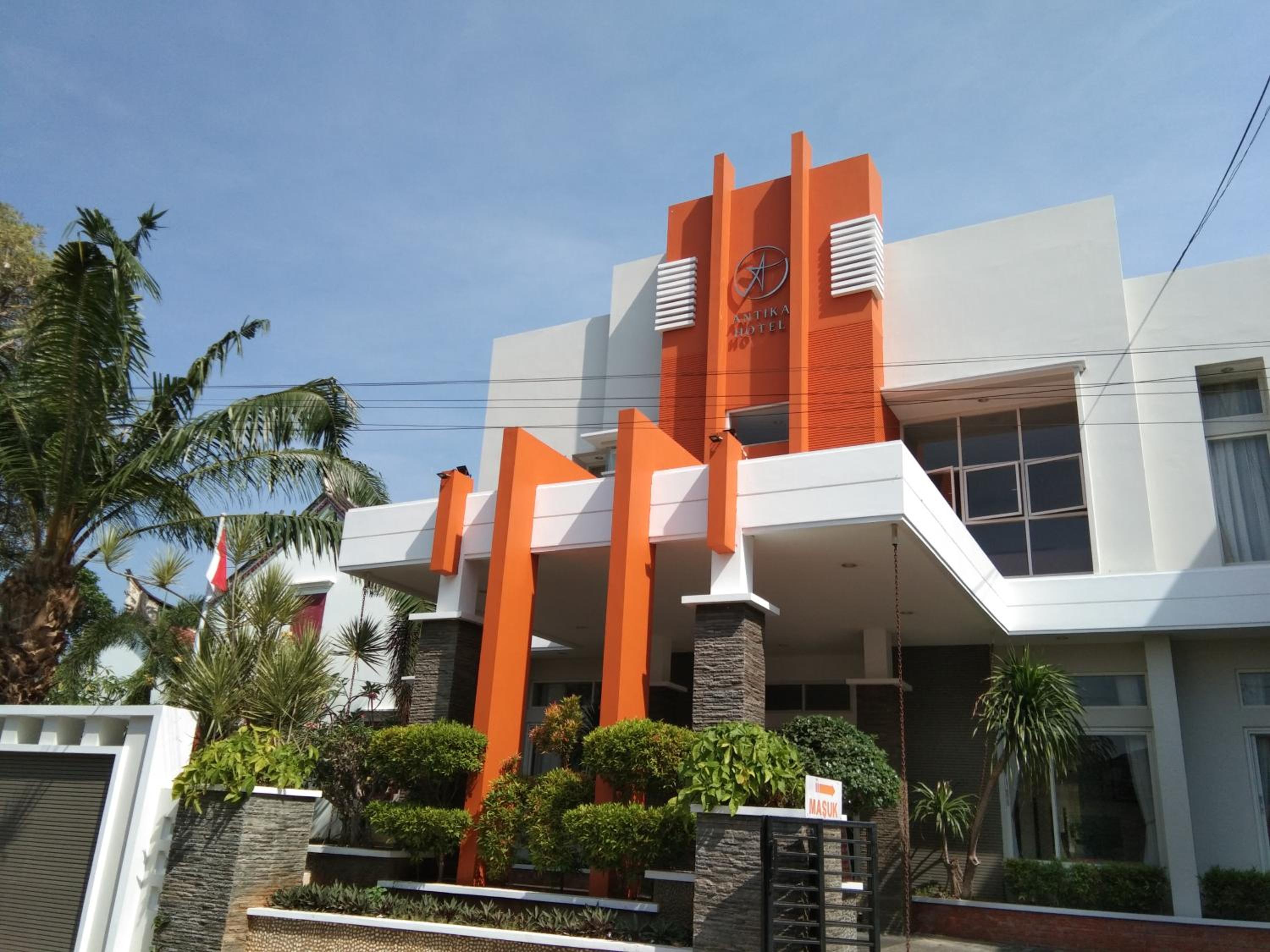 Antika Hotel & Restaurant Rembang — hotel in Rembang