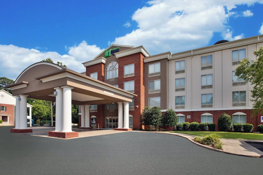 Holiday Inn Express & Suites W. Monroe by IHG - photo 35
