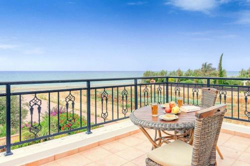 Argaka Beach Villa