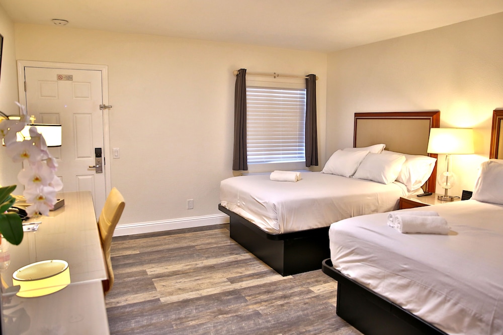 Travelodge by Wyndham Crescent City - photo 7