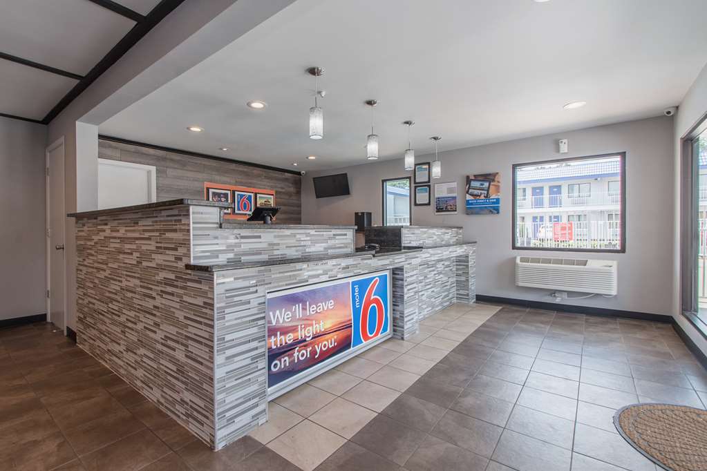 Motel 6 Norcross GA Atlanta Northeast - photo 23