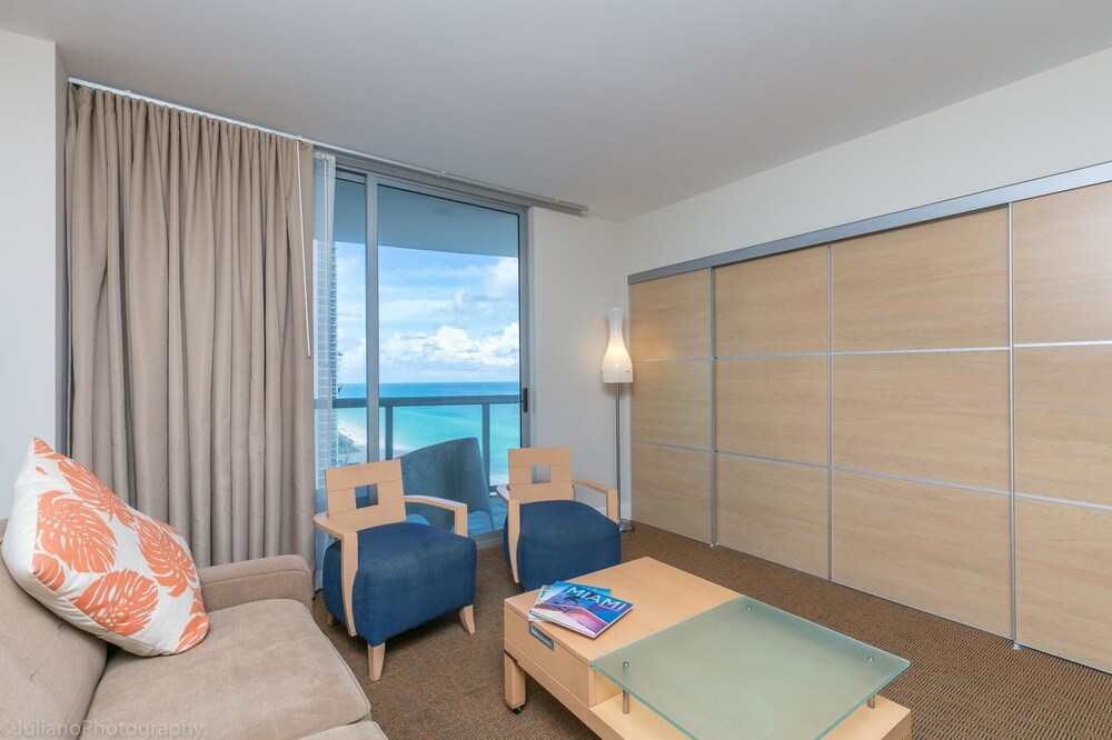 Marenas Resort Condos by Ammos VR - photo 15