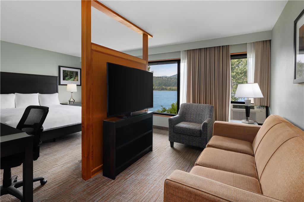 Best Western Plus Hood River Inn - photo 32