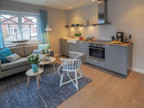 Strandpalais Apartment Kajüte — 4-Star Luxury Hotel in Busum, Germany