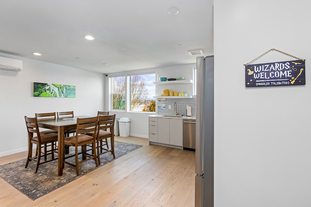 Harry Potter Sweet Suites - last minute hotel in Seattle