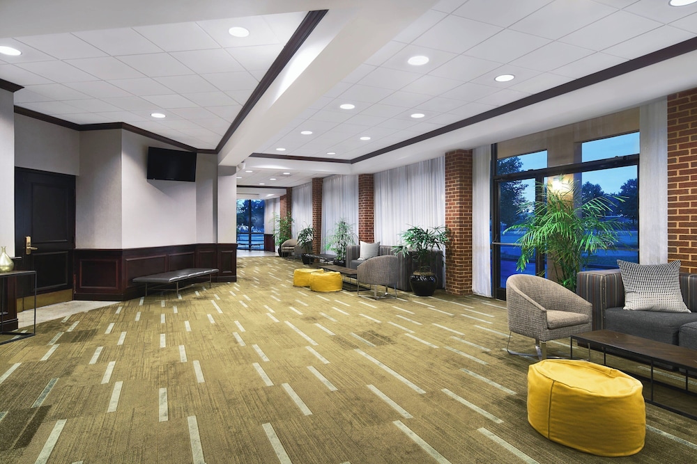 Four Points by Sheraton Richmond Airport - photo 18