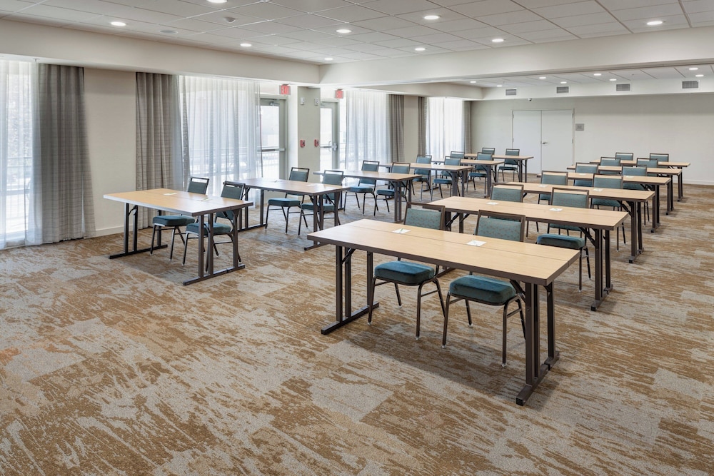 Courtyard by Marriott Fort Worth Historic Stockyards - photo 40