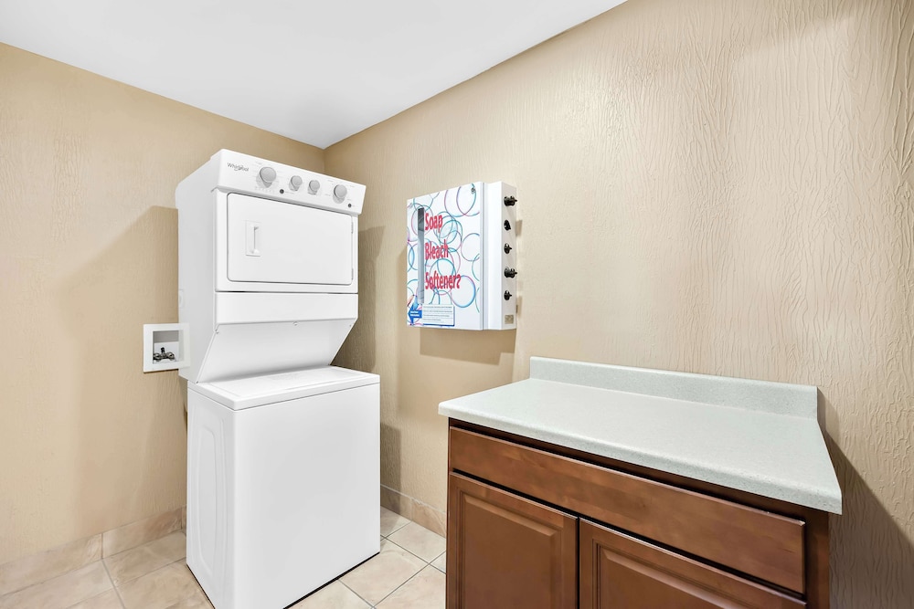 Best Western Coach House - photo 37