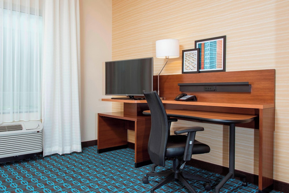 Fairfield Inn & Suites Fredericksburg - photo 16