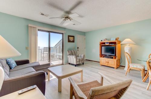 William & Mary 32A Hitch Hideaway by Carolina Beach Realty — 4-Star Luxury Hotel in Carolina Beach, United States
