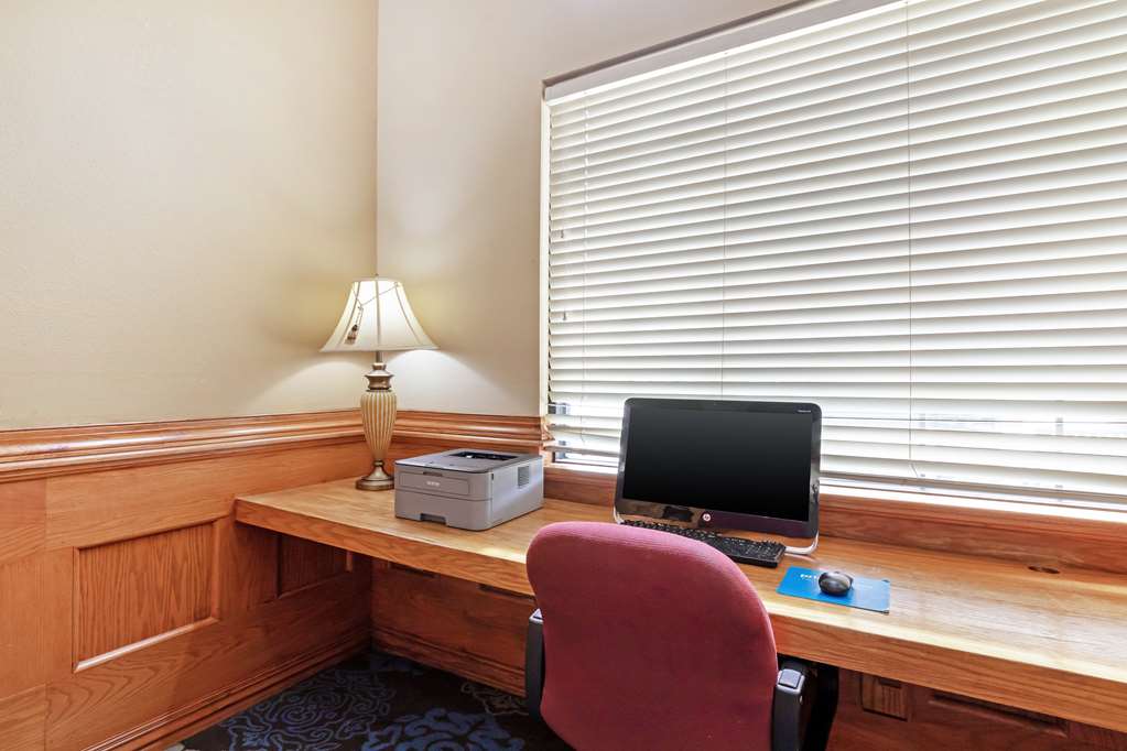 Best Western Locust Grove Inn & Suites - photo 26