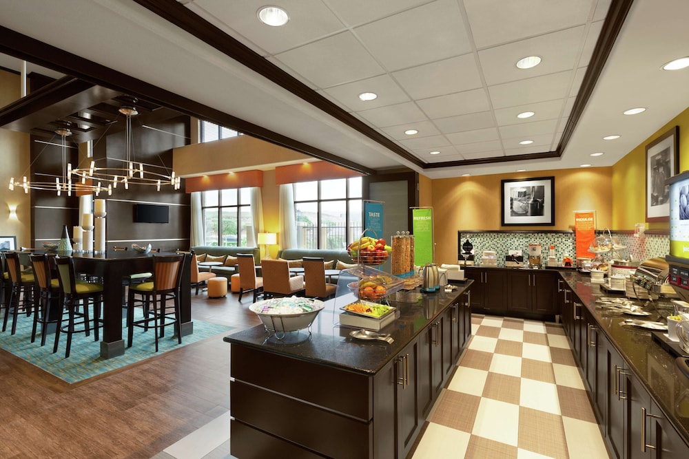 Hampton Inn & Suites Houston Pasadena - photo 28