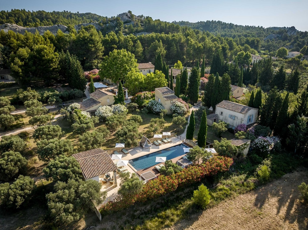 Les Petites Maisons Hameau Des Baux — Paradou