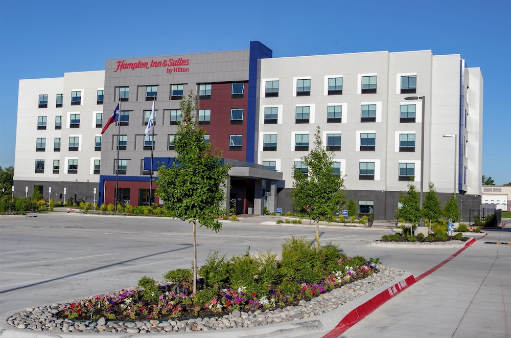 Hampton Inn & Suites by Hilton Irving Hwy 183 in Irving, United States