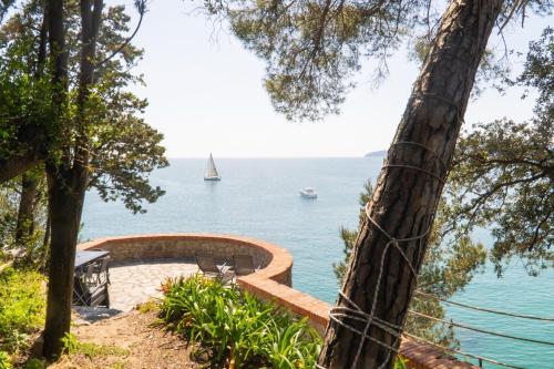 La suite del castello — 4-Star Luxury Hotel in Lerici, Italy