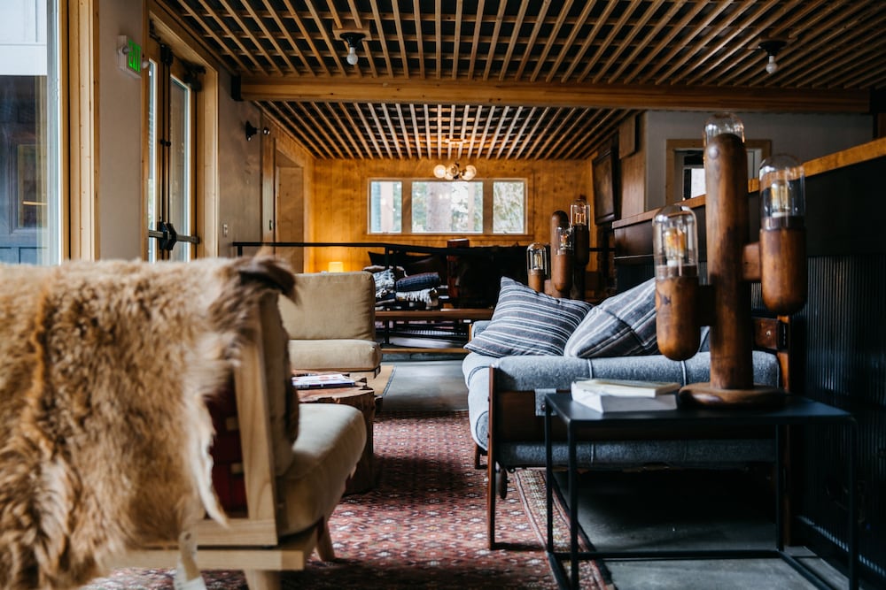 The Coachman Hotel - photo 7