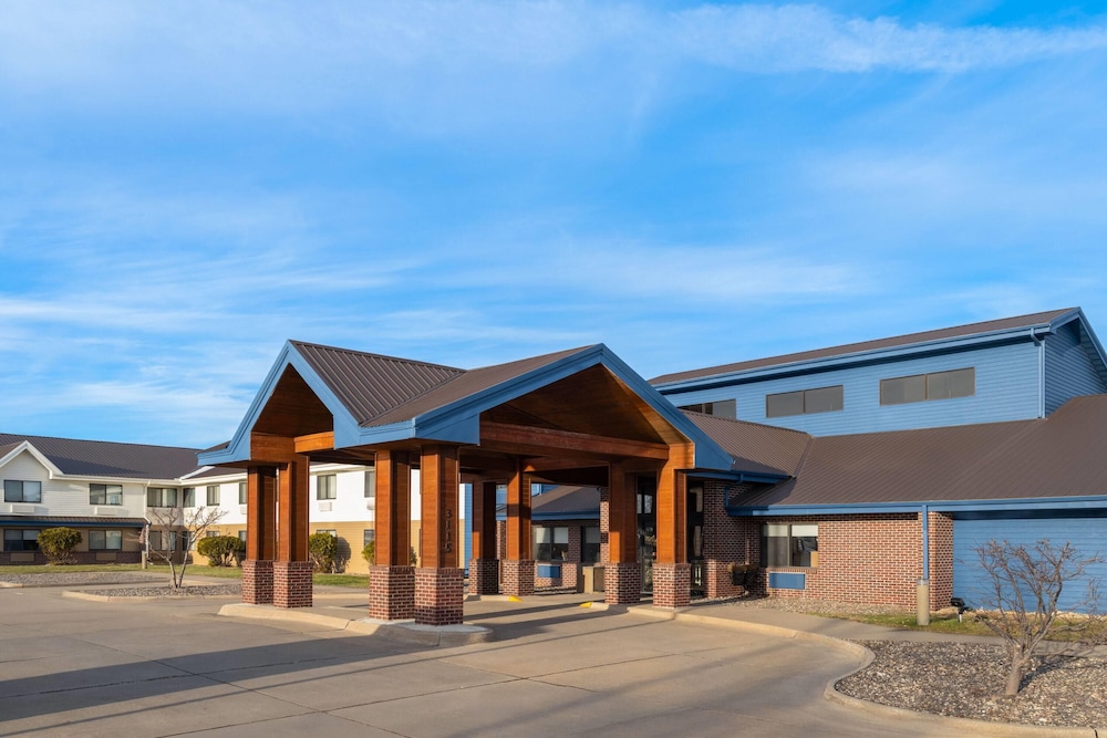 AmericInn by Wyndham Muscatine in Muscatine, United States