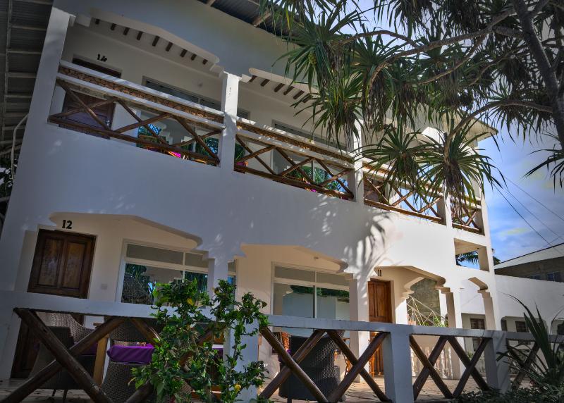 Cocolala Beach House — 4-Star Luxury Hotel in Nungwi, Tanzania