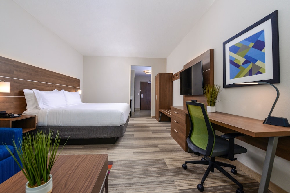 Holiday Inn Express & Suites Wildwood The Villages by IHG - photo 23