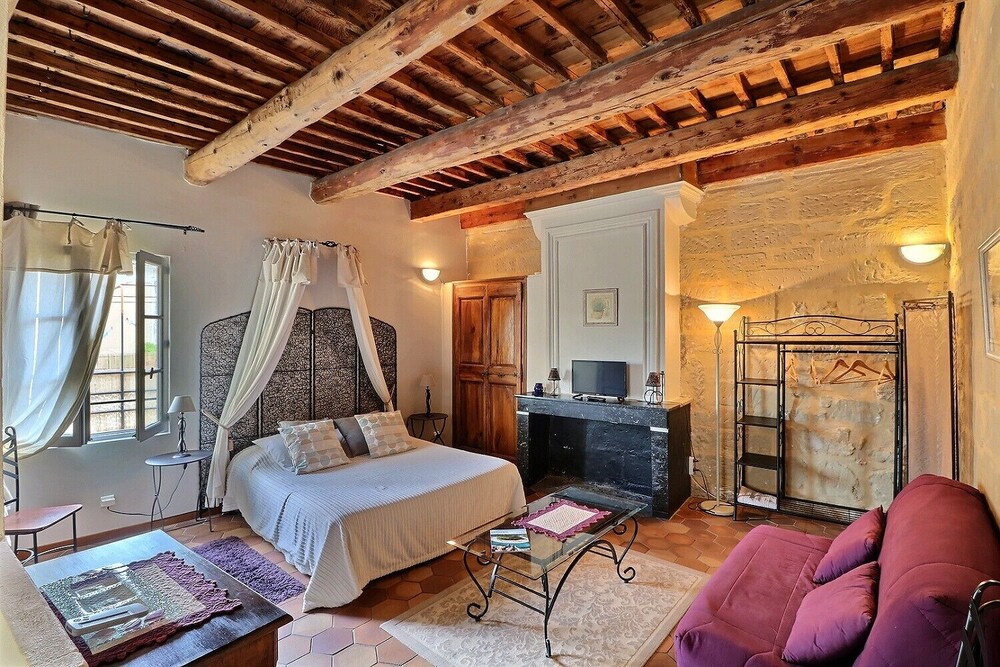 Bastide de la Treille — hotel in Montaren-Et-Saint-Mediers