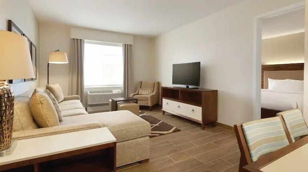 Homewood Suites by Hilton Edison Woodbridge - photo 8