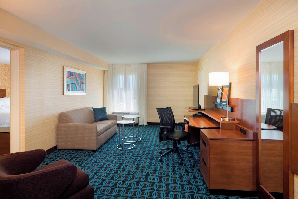 Fairfield Inn & Suites by Marriott Paramus - photo 8