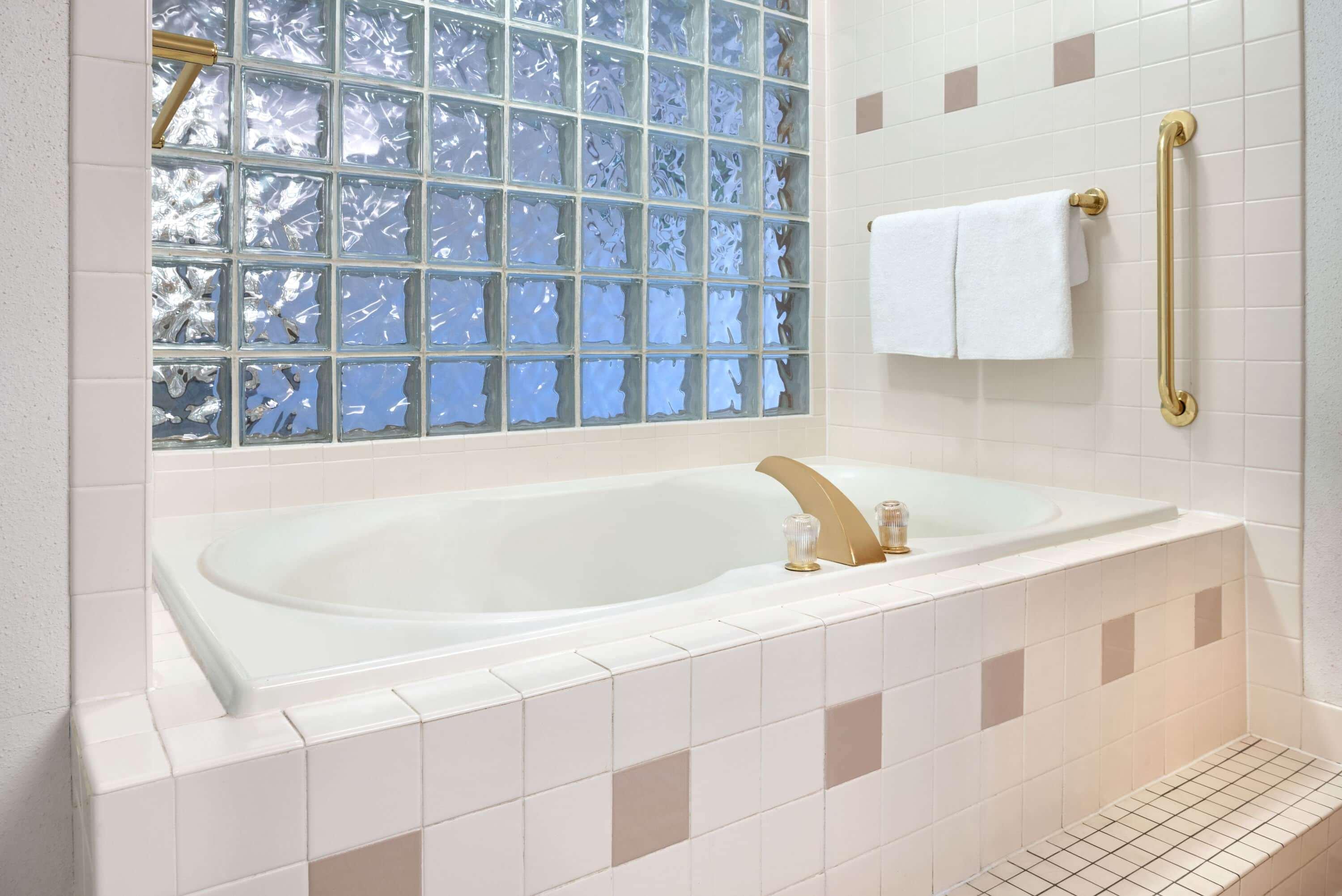 Travelodge by Wyndham Zanesville - photo 27