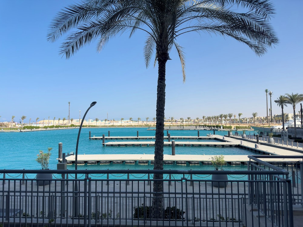 Vida Marassi By Bird Nest in Al `Alamayn, Egypt