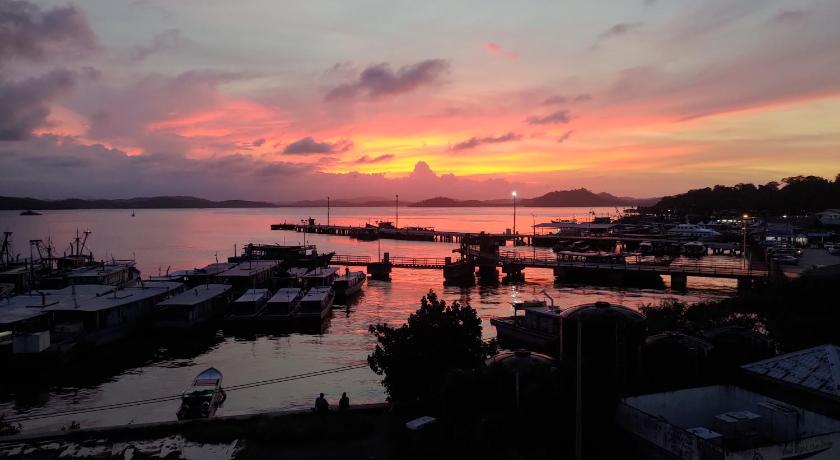 The Upper Deck Hotel — Kudat — photo 3
