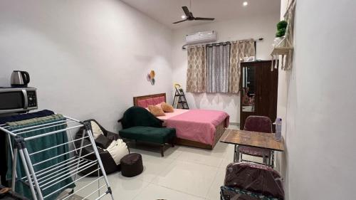 The cozy studio apartment Andheri