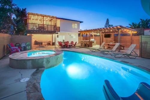 4BR Retreat Pool Bar Play Area Walk to Beach in Oceanside, United States
