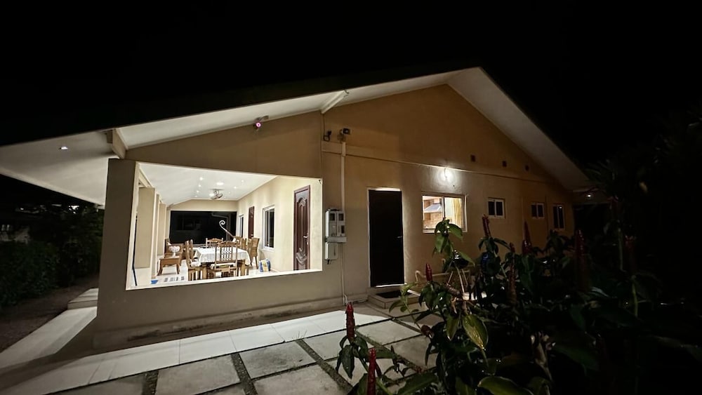 Gt Self Catering Apartments 8681289 — Beau Vallon