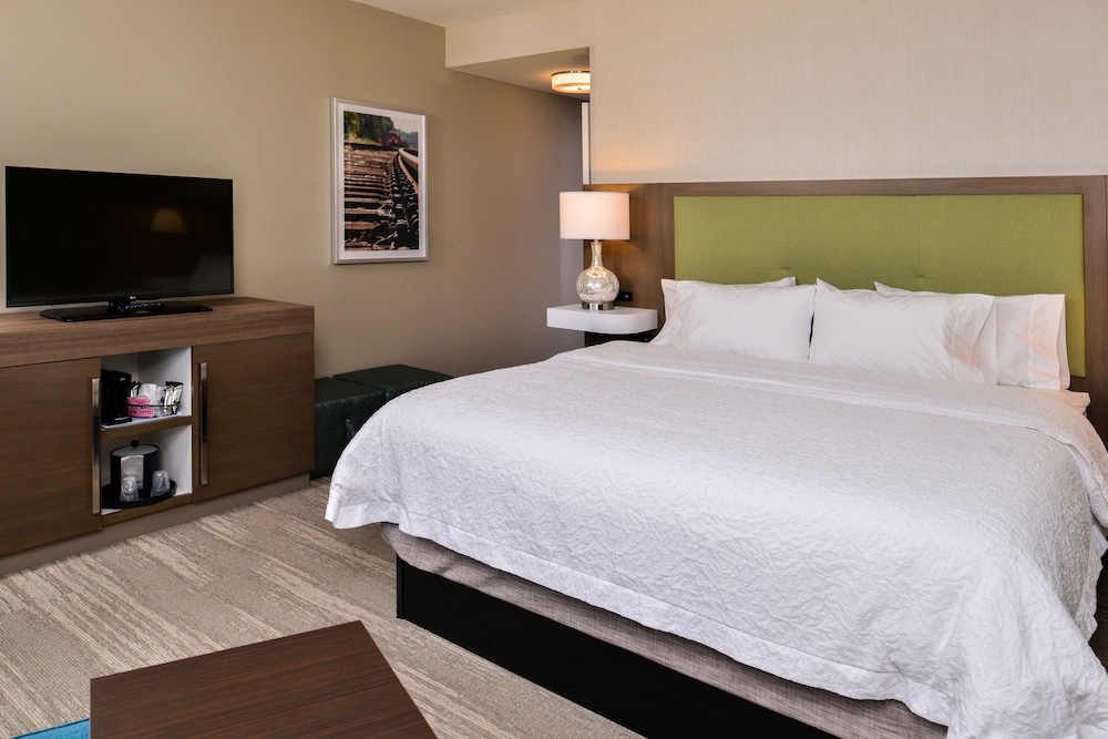 Hampton Inn Omaha Airport - photo 15
