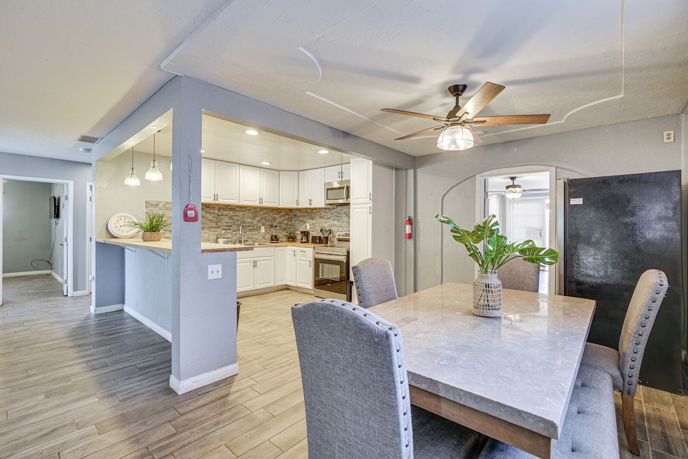 Updated El Centro Home w Private Patio — El Centro — photo 2