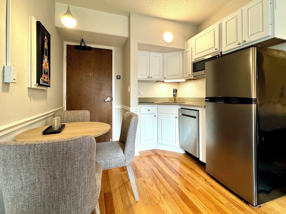The Gem Museum Suites - photo 31