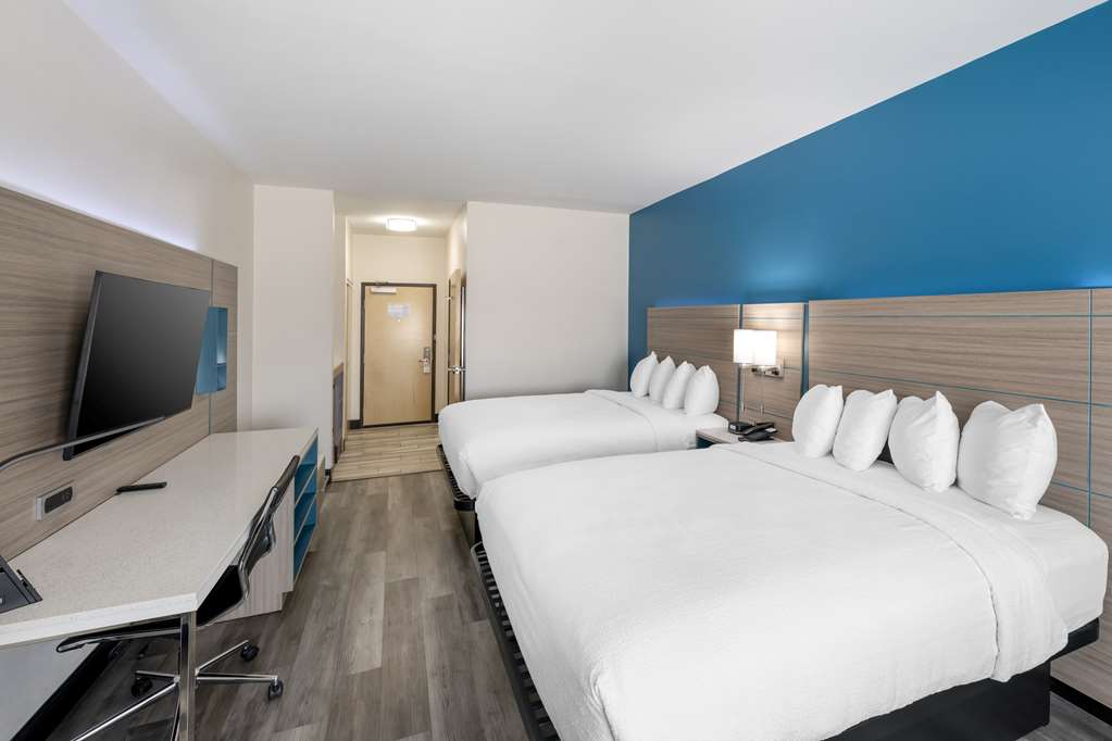 Best Western Plus Executive Residency Carlsbad Hotel - photo 23