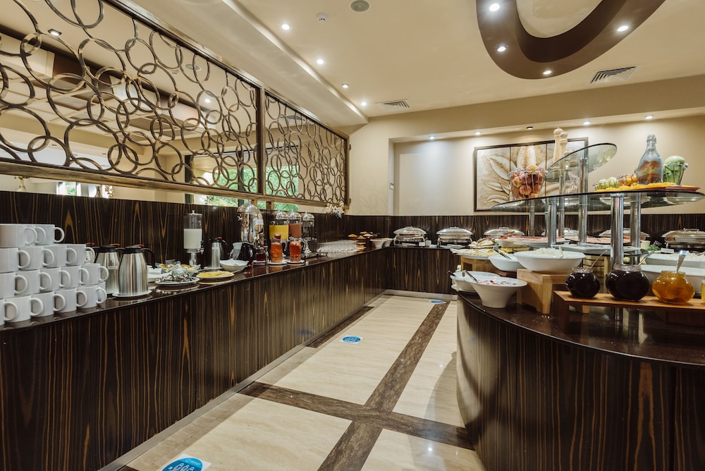 Dreamland Oasis Hotel Chakvi