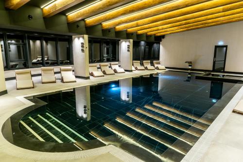 Hotel Roman Maramures in Borsa, Romania