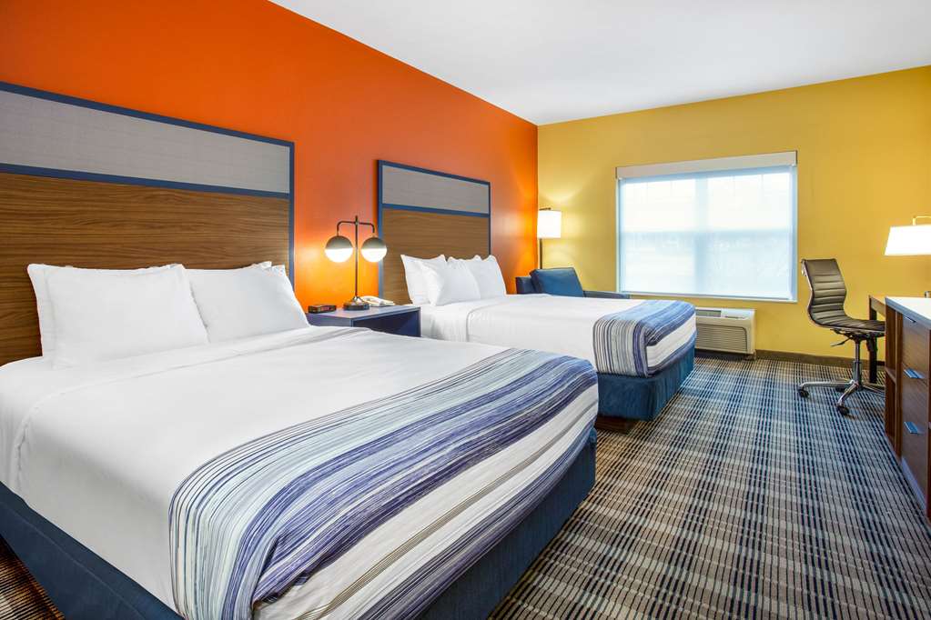 AmericInn by Wyndham Fulton Clinton - photo 14
