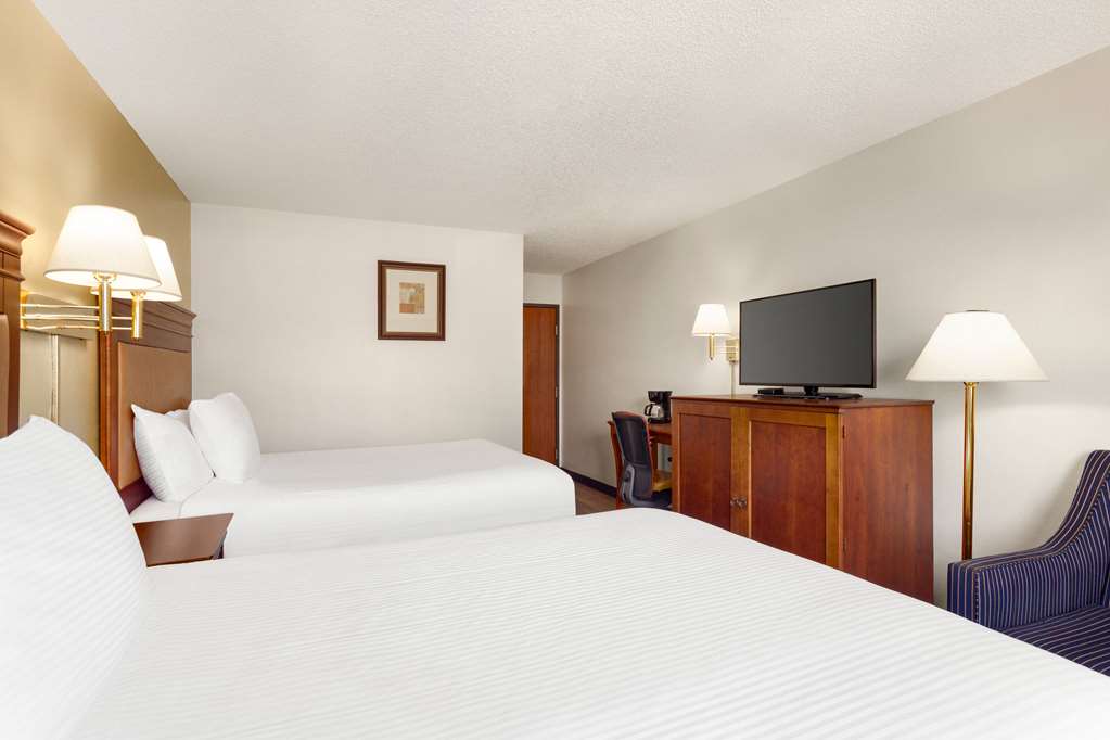 Baymont by Wyndham Hutchinson - photo 15