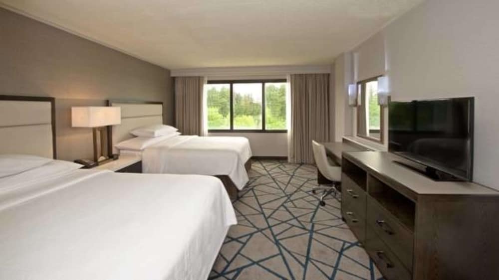 Embassy Suites by Hilton Portland Tigard - photo 21