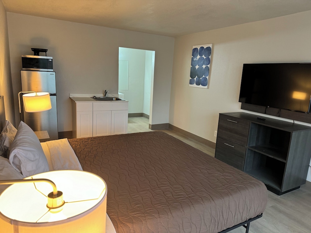 Stayable Jacksonville West - photo 7