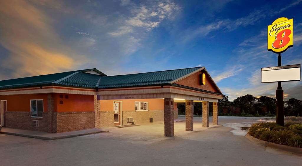 Super 8 by Wyndham Siloam Springs - photo 2