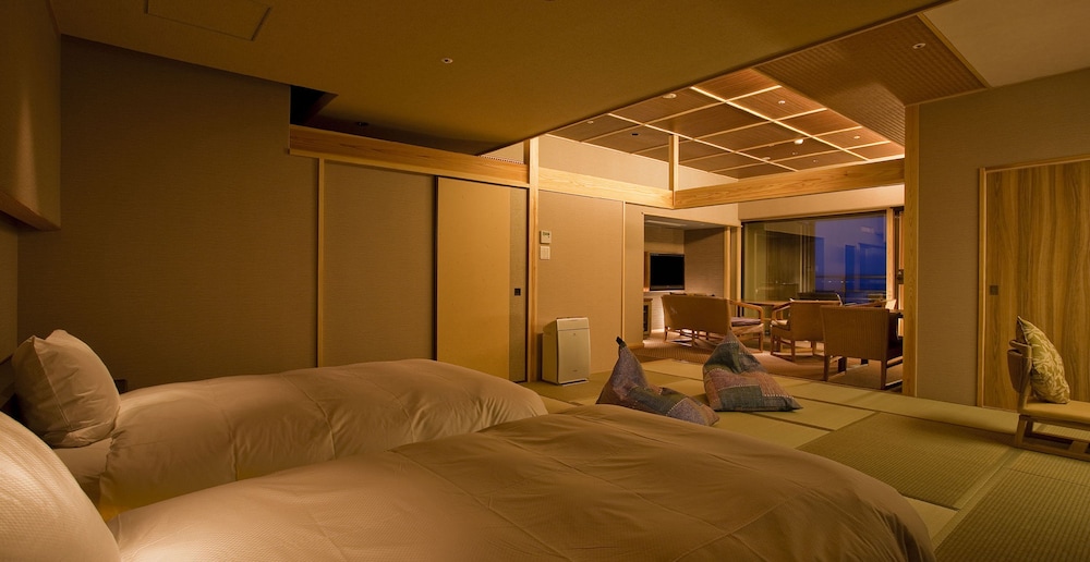 Hotel New Awaji — Sumoto — photo 4